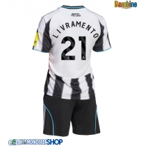 Maglie da calcio Newcastle United Tino Livramento #21 Prima Maglia Bambino 2025-26 Manica Corta (+ Pantaloni corti)
